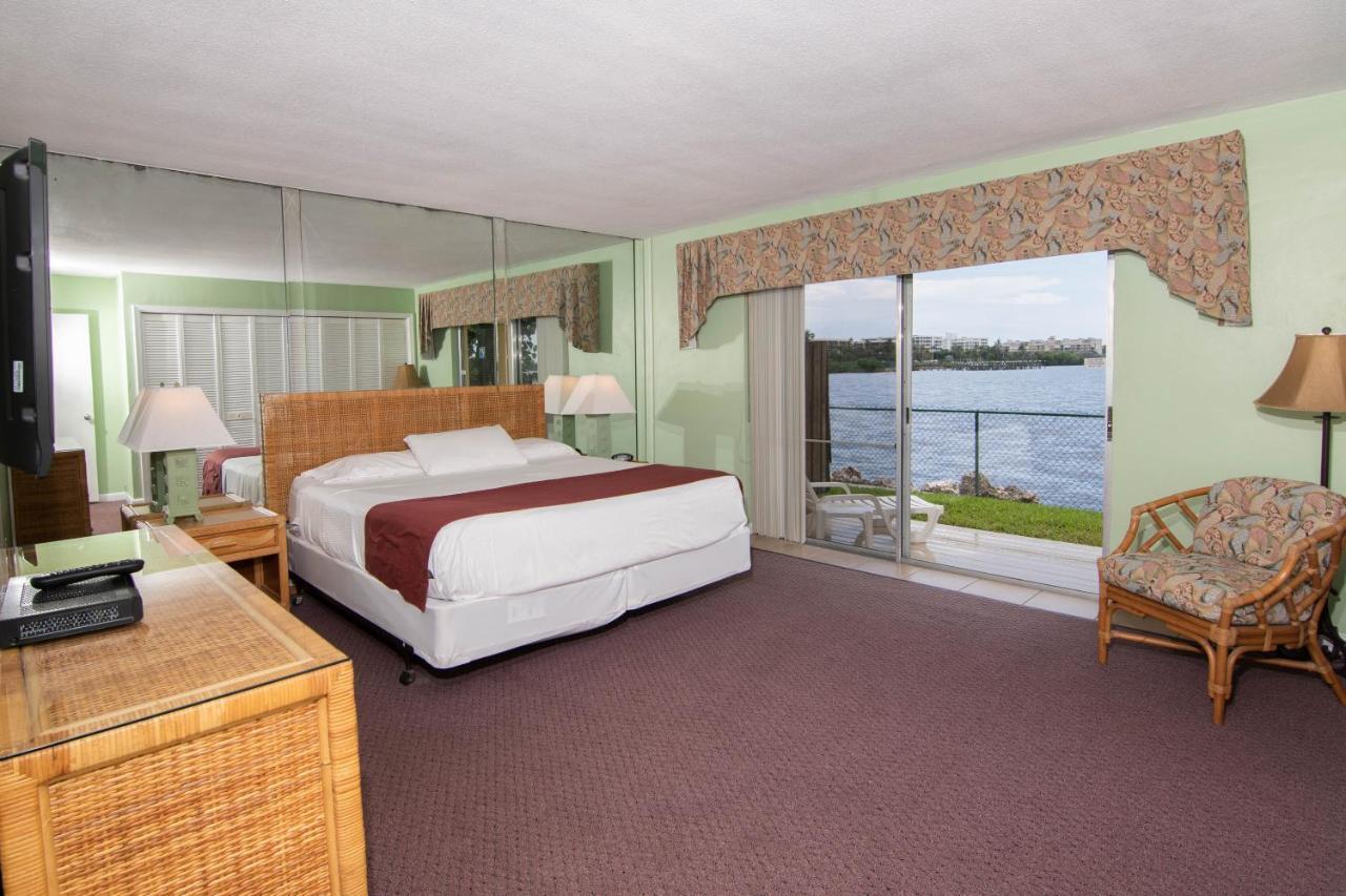 Palm Beach Waterfront Condos - Full Kitchens! Lake Worth Beach Exterior foto